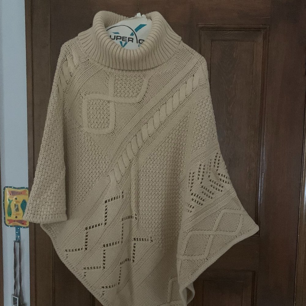 Bass Poncho, Beige, Size S/M